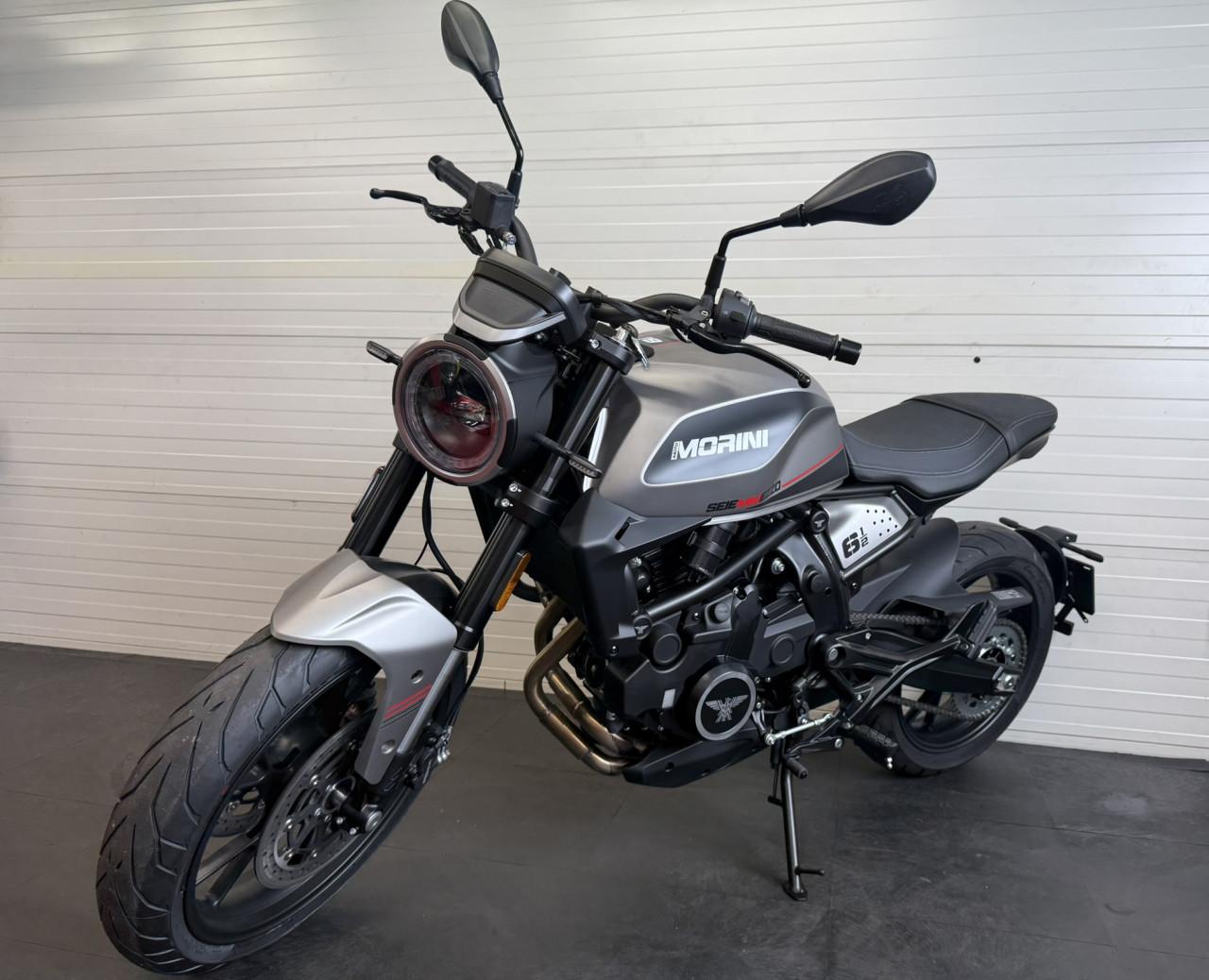Moto Morini Seiemmezzo STR 650 nu €6999,- all in!
