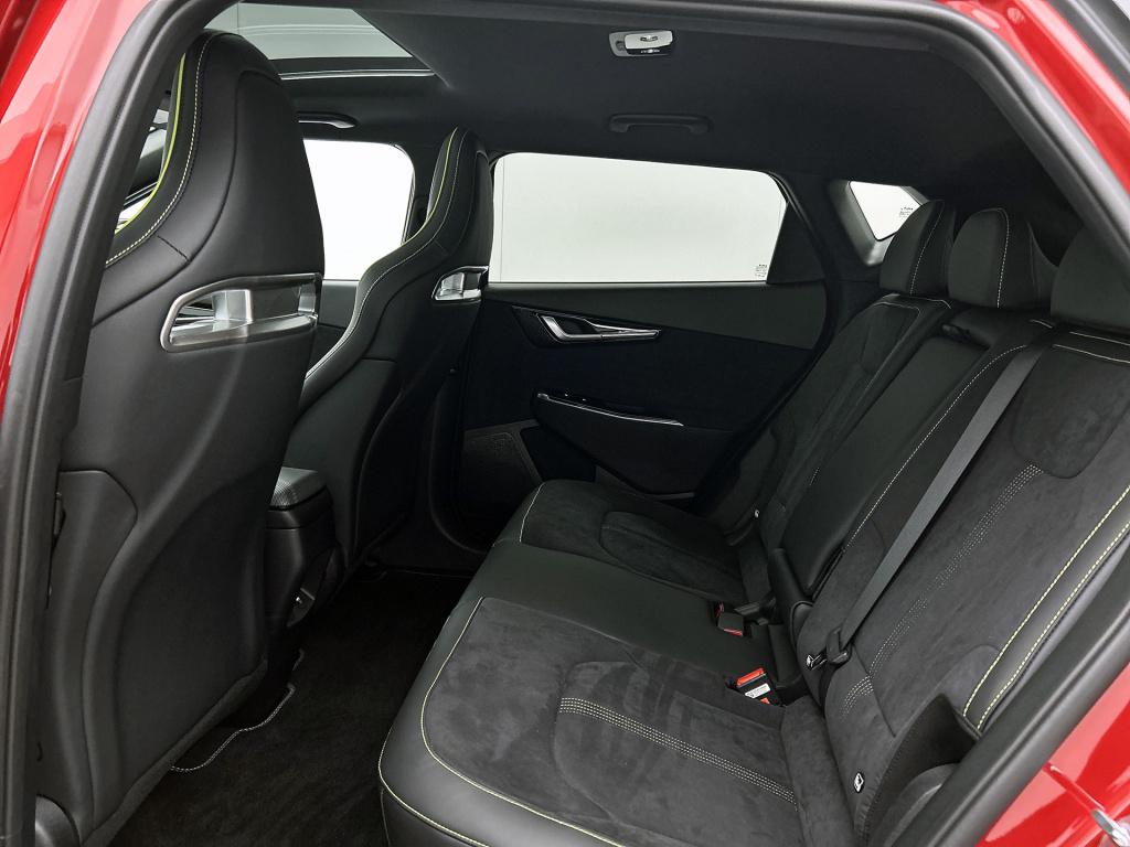 Kia Ev6 gt awd 77.4 kwh i 585pk i glazen schuif-kantel dak i afneembare tre