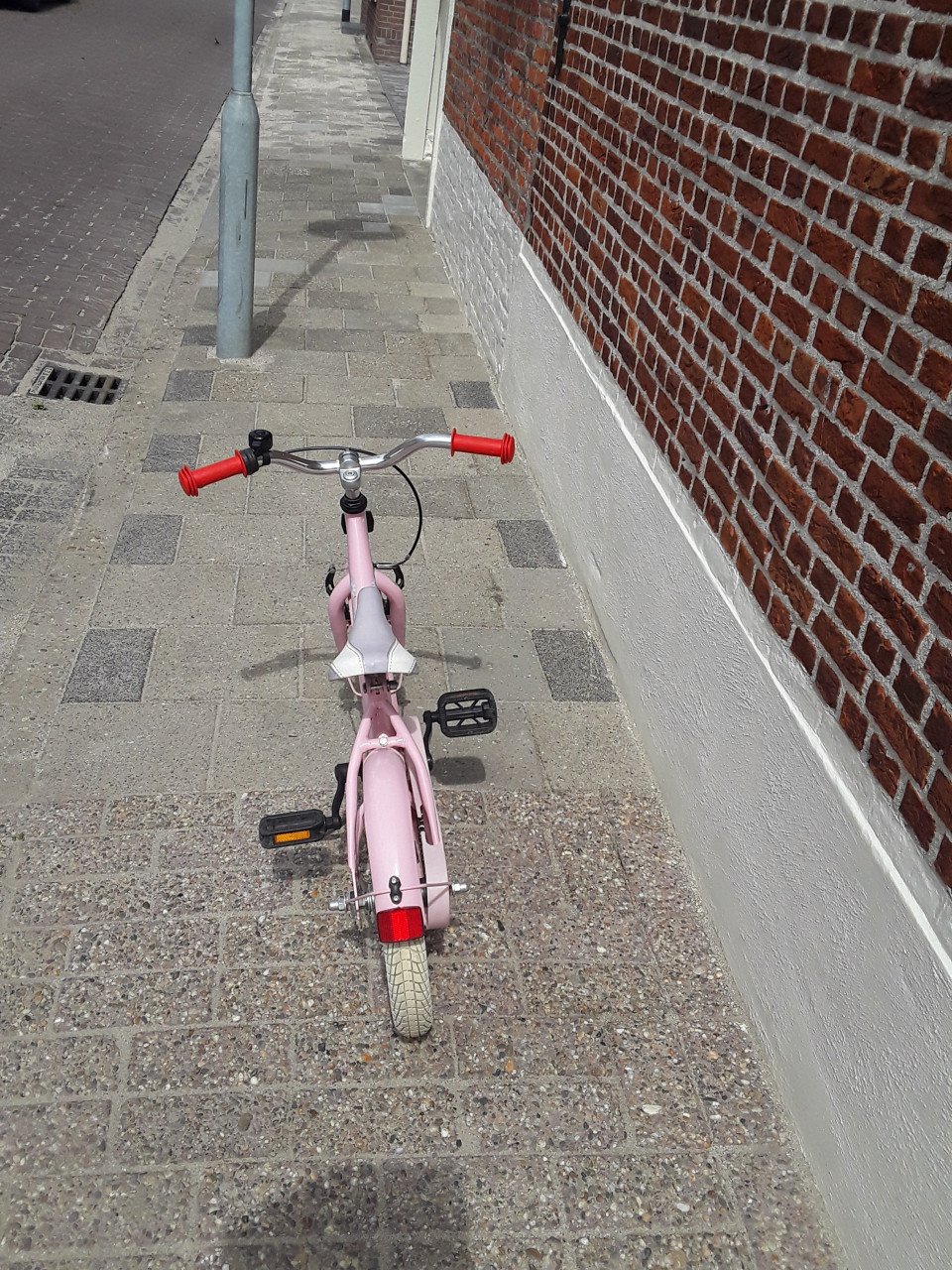 Te koop een mooi meisjes fietsje