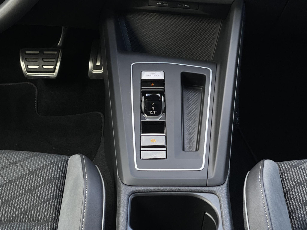 Volkswagen Golf 1.5 etsi r-line | panoramadak | harman/kardon | sportstoele