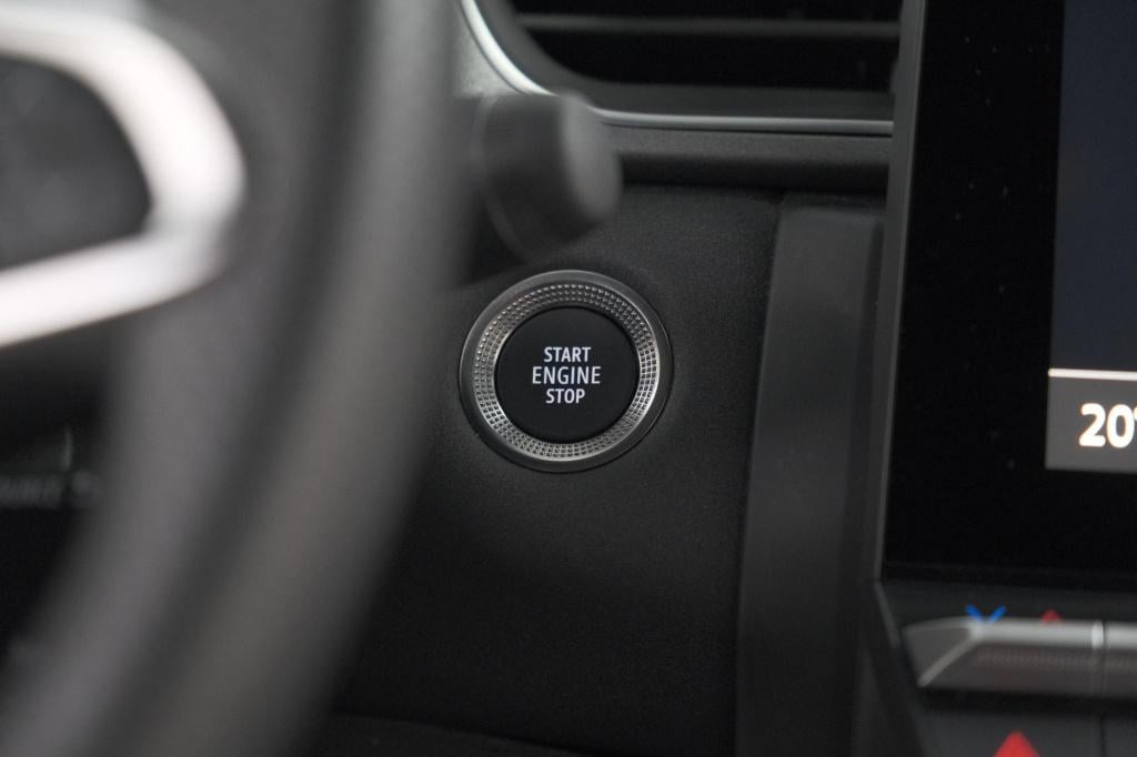 Renault Captur 1.8 e-tech full hybrid 160 techno | camera | adaptieve cruis