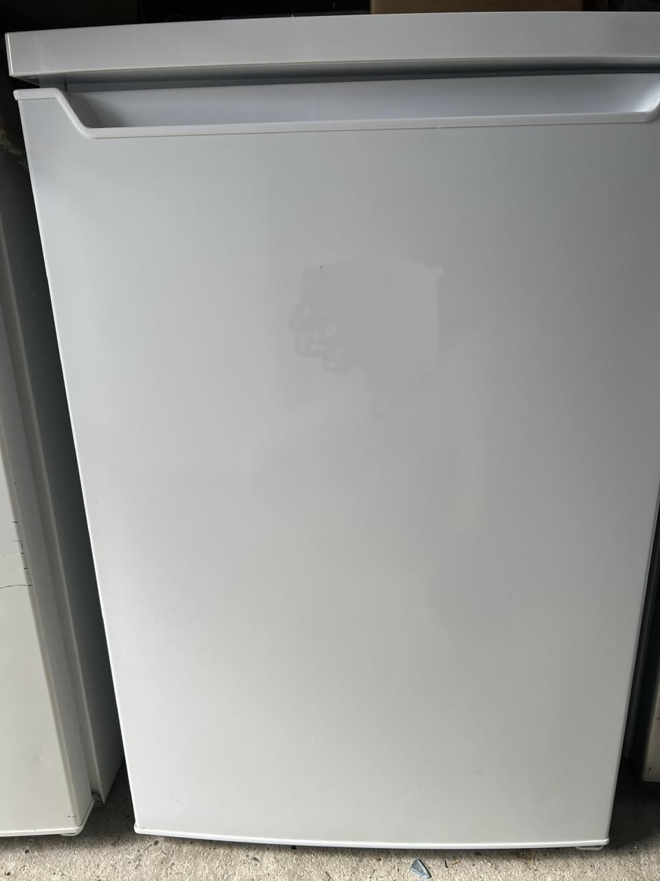 Nieuw tafelmodel Koelkast 85x56x58 cm. 133 liter klasse D (A+++)