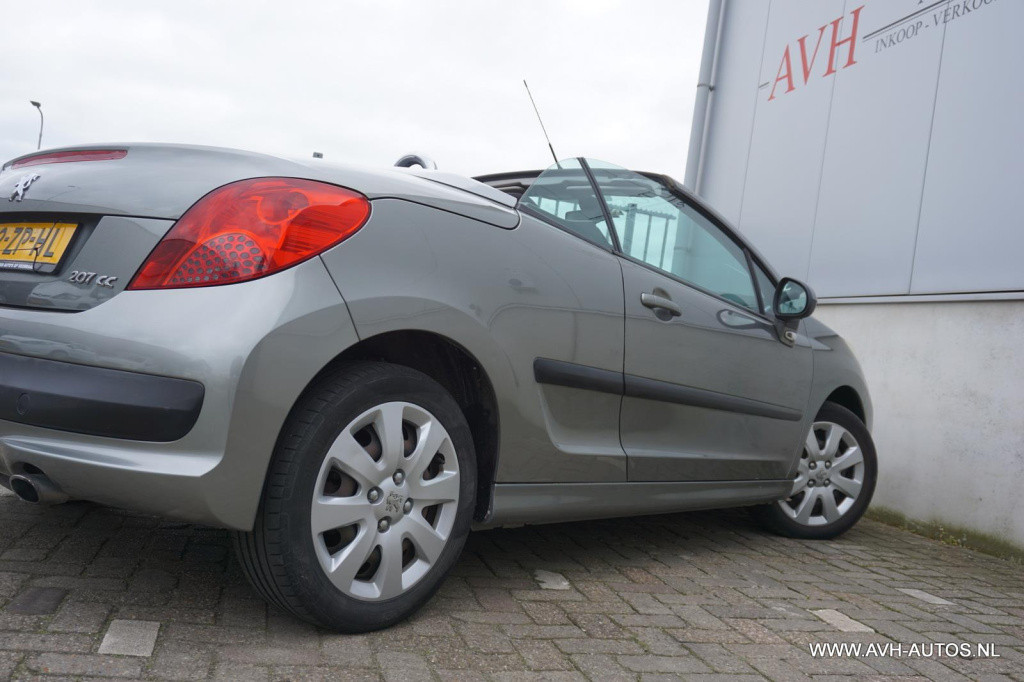 Peugeot 207 cc 1.6 vti