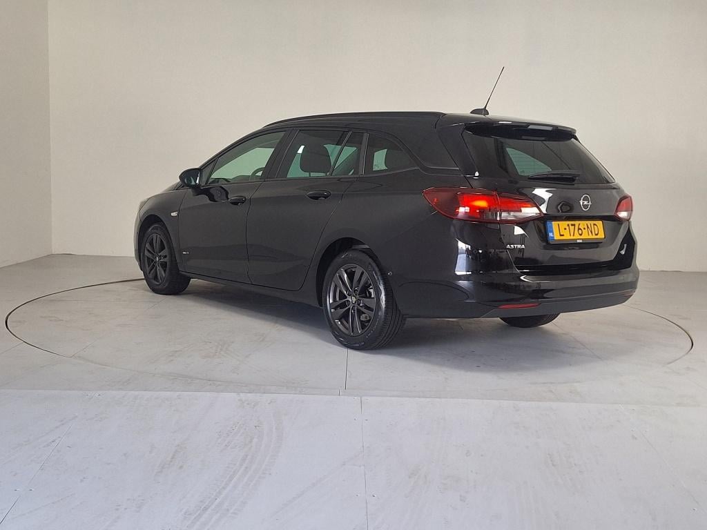 Opel Astra sports tourer 1.2 design & tech | camera | stoel/stuurwielverwar
