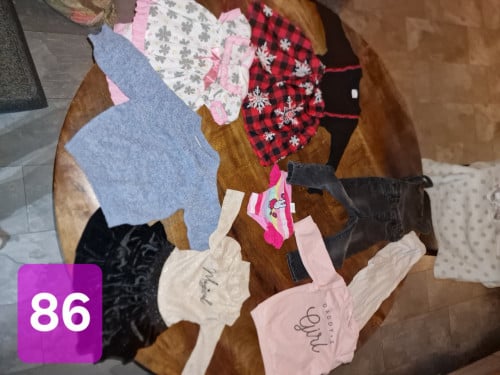 Meisjes kleding maat 86