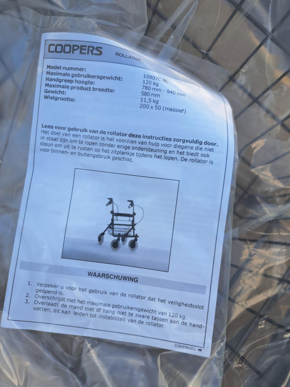 Rollator: Coopers Rolling Walker 10907C