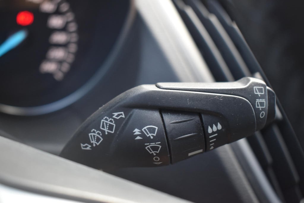 Ford Kuga 1.5 titanium | volledig dealer onderhouden | trekhaak | 1800kg tr