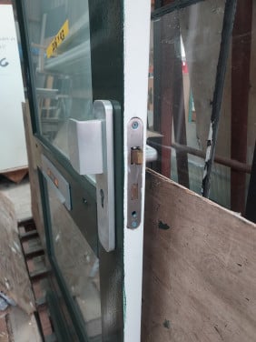 Hardhouten deur 93.0 x208.0met veiligheids beslag