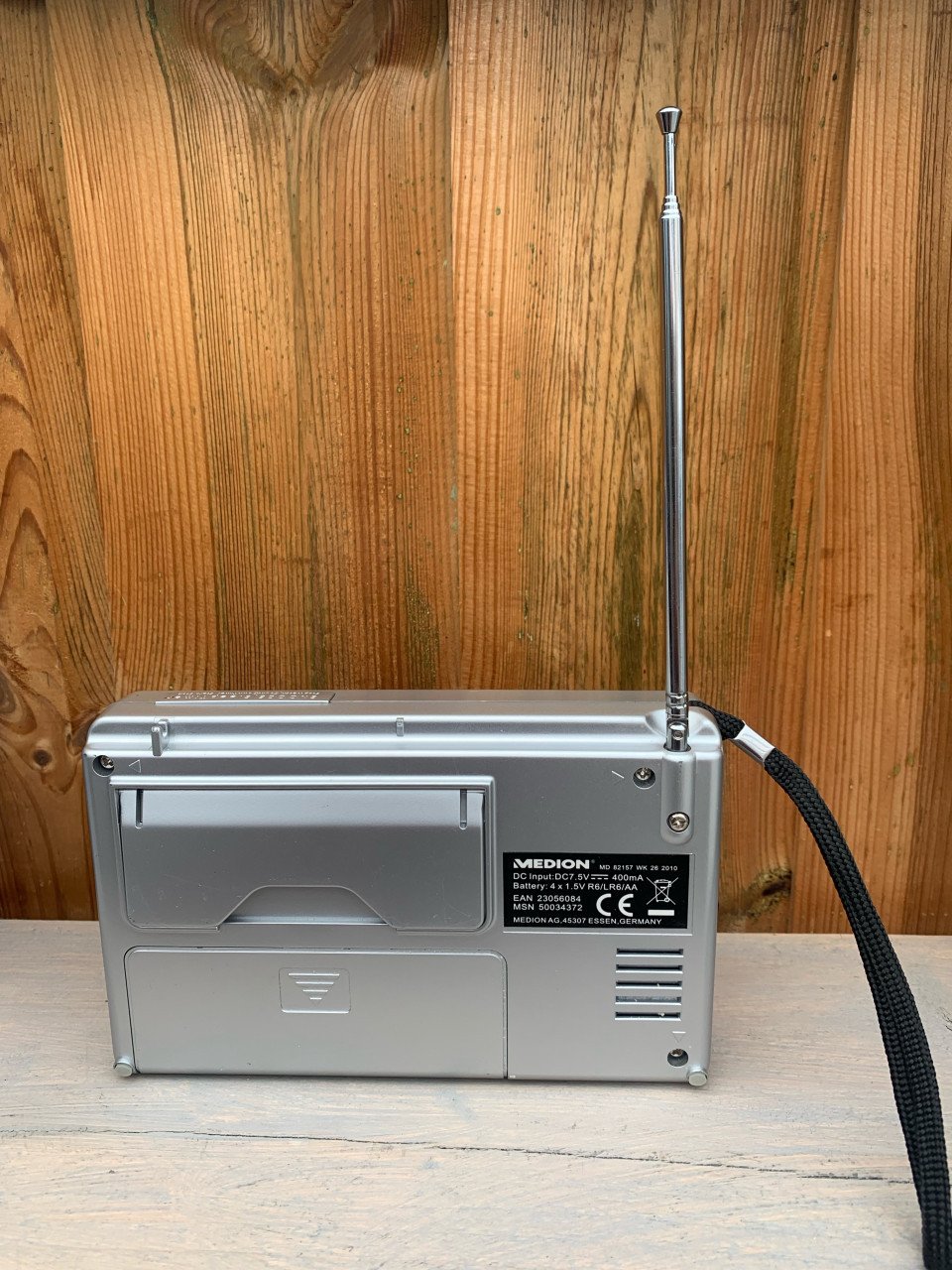 Transistor radio te koop