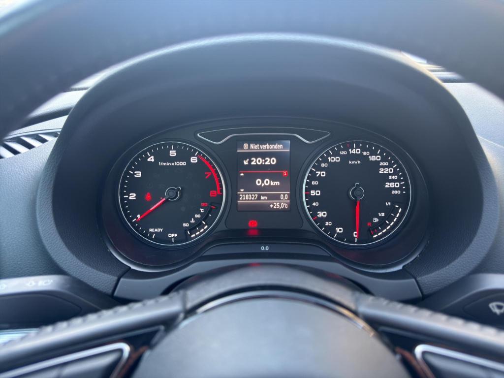 Audi A3 sportback 1.0 30 tfsi sport pano clima cruise
