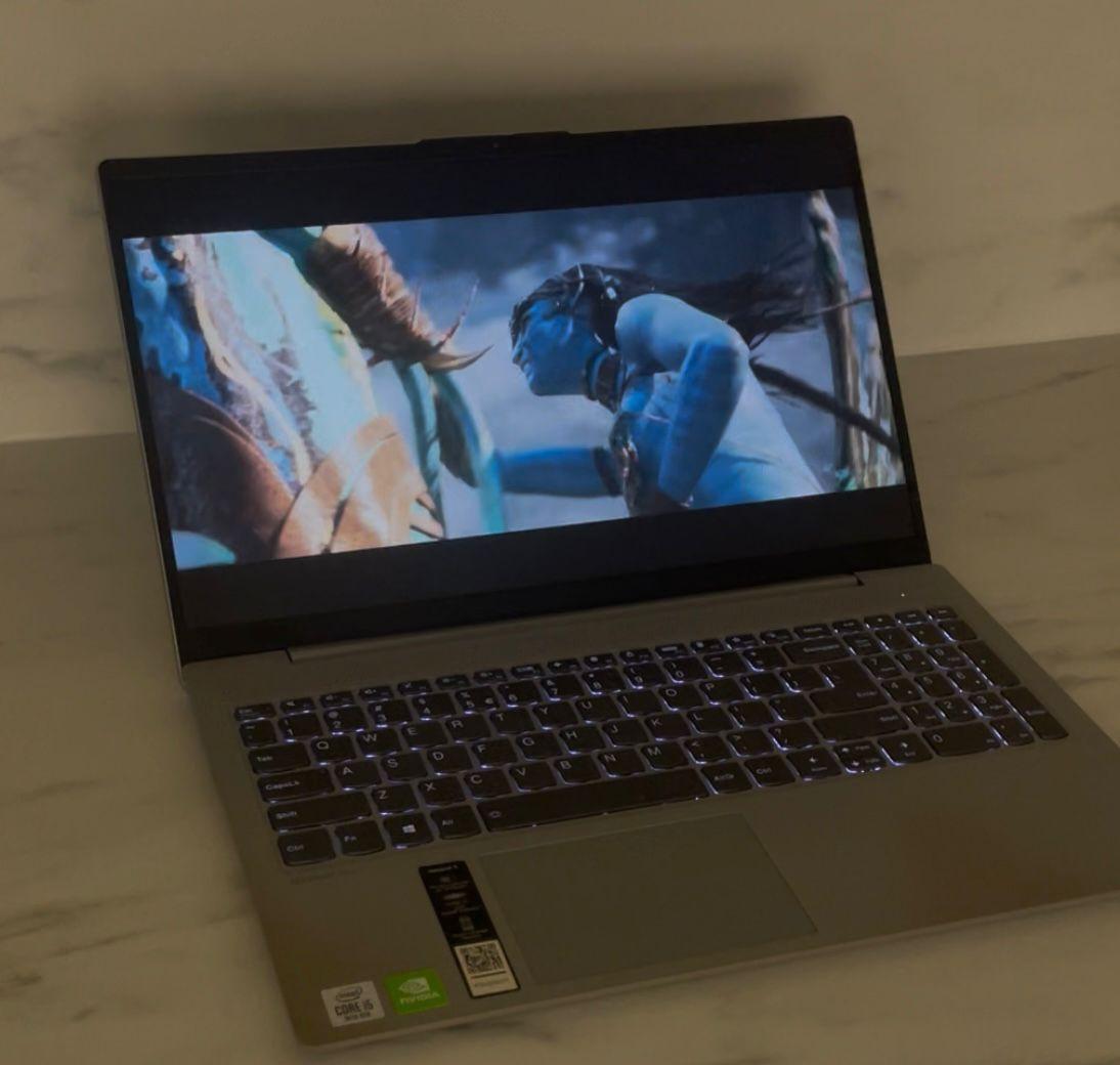 Lenovo IdeaPad 5 - 15,6" - Nvidia MX350 - SSD 512 GB - 8 GB RAM - I5