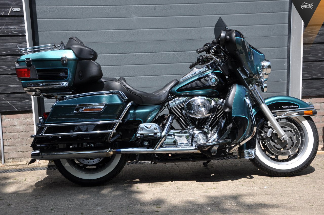 Harley-Davidson FLHTCUI Electra Glide Utlra Classic