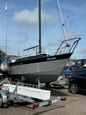 Kajuitzeilboot met mooie sole motor