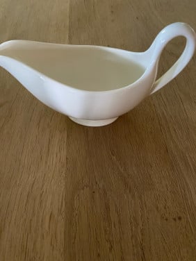 Wedgewood traditional Queensware sauskom