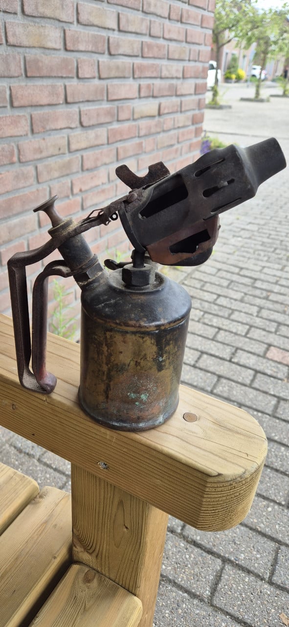Te koop oude gasbrander