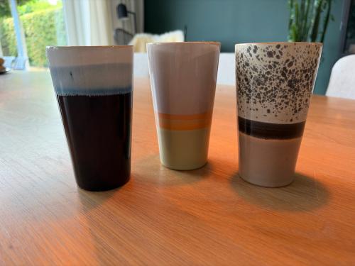 3x HK Living ‘70s lattemok