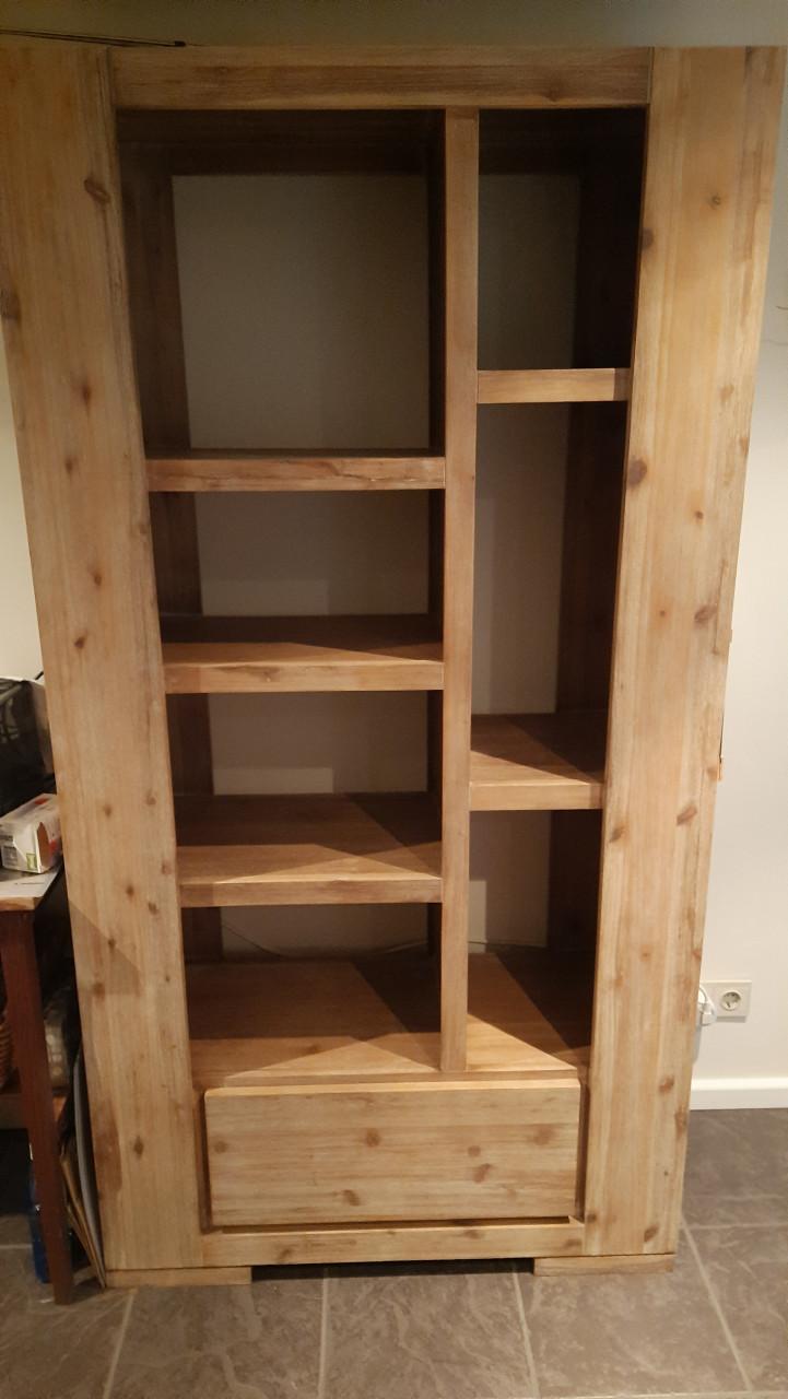 Massief houten boekenkast