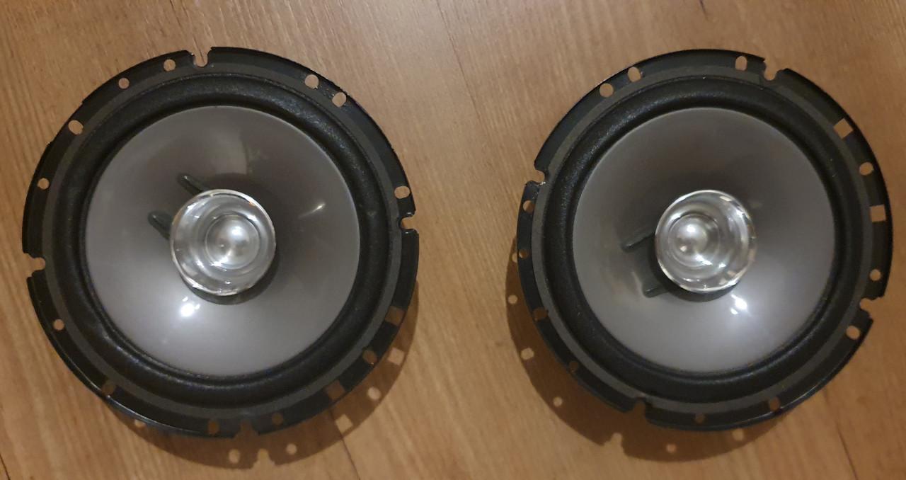 Mooie Pioneer boxen 230 W.....!!!