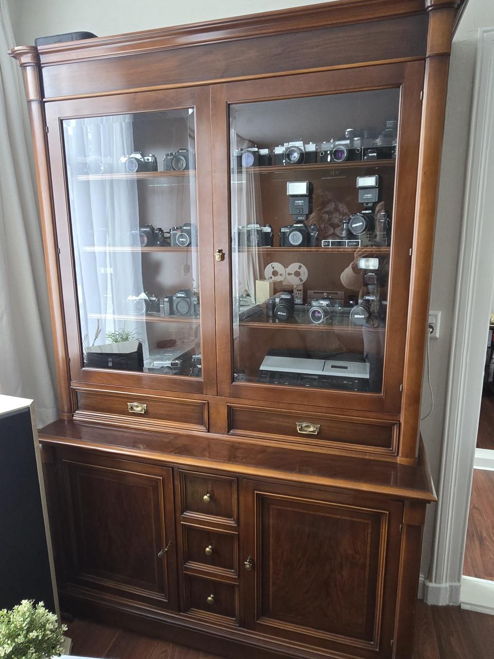 Te koop klassieke meubels