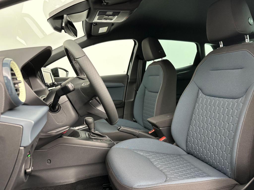 Seat Ibiza style business connect 1.0 ecotsi 85 kw / 115 pk h