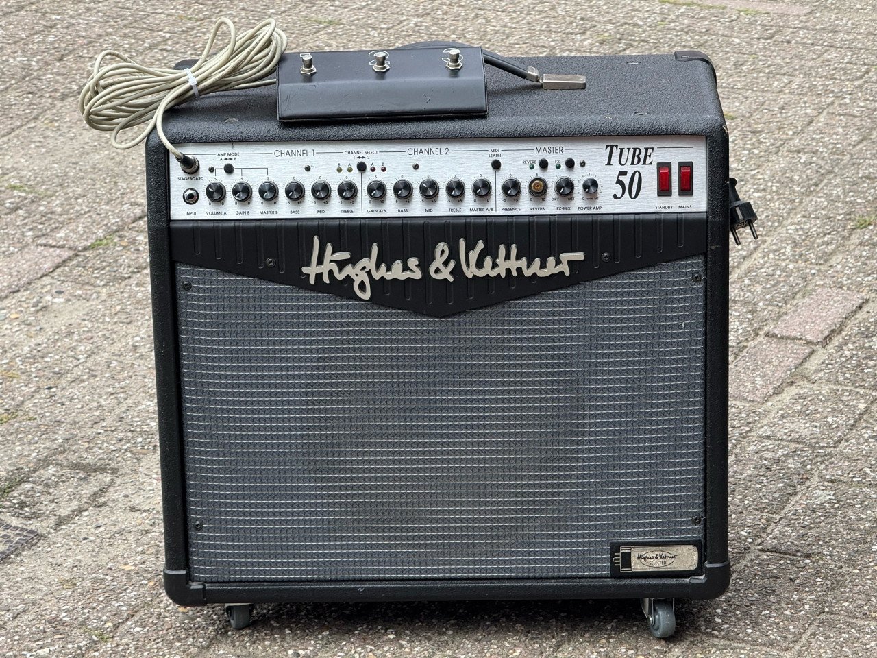 Hughes & Kettner Tube 50 buizenversterker