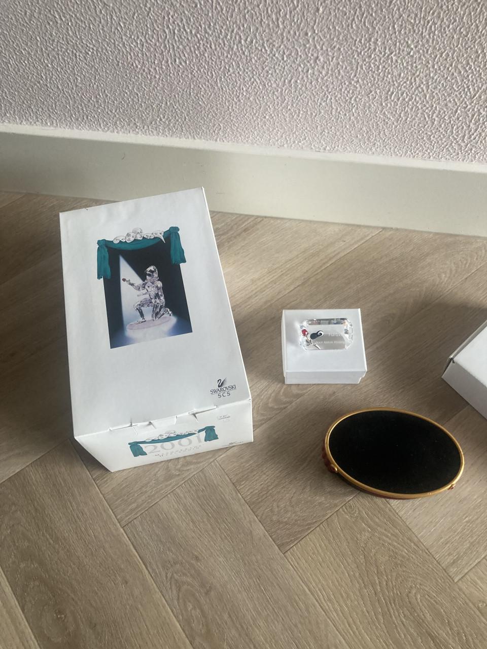 Swarovski harlekijn met display en plaquette