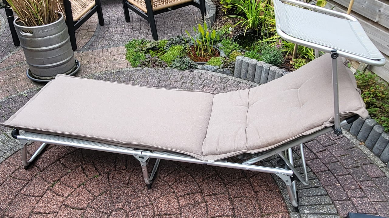 Ligbed, tuinstoel, tuinbed, stretcher lounge met kussen en zonnescherm
