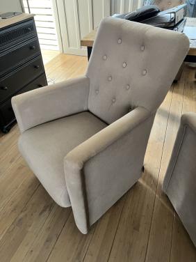 Eetkamerstoelen van Urban Sofa by Ira Ness