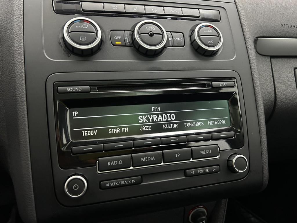 Volkswagen Touran occasion | blauw | tweedehands volkswagen touran | 7-zits