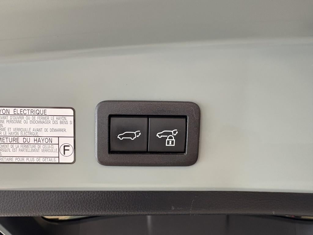 Toyota Corolla Cross hybrid 200 style