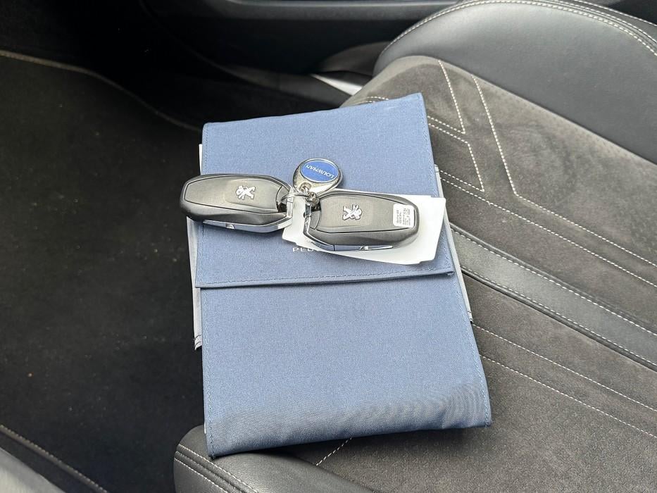 Peugeot 3008 1.2 130pk s&s automaat eat8 gt | navi | applecarplay & android