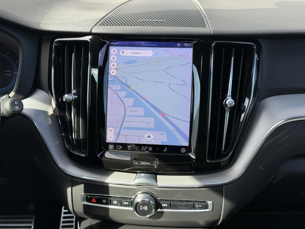 Volvo XC60 t6 398pk recharge dark r-design| panodak| adap.cruise| head-up|