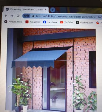 Zonnescherm / luifel met handslinger, 2 stuks