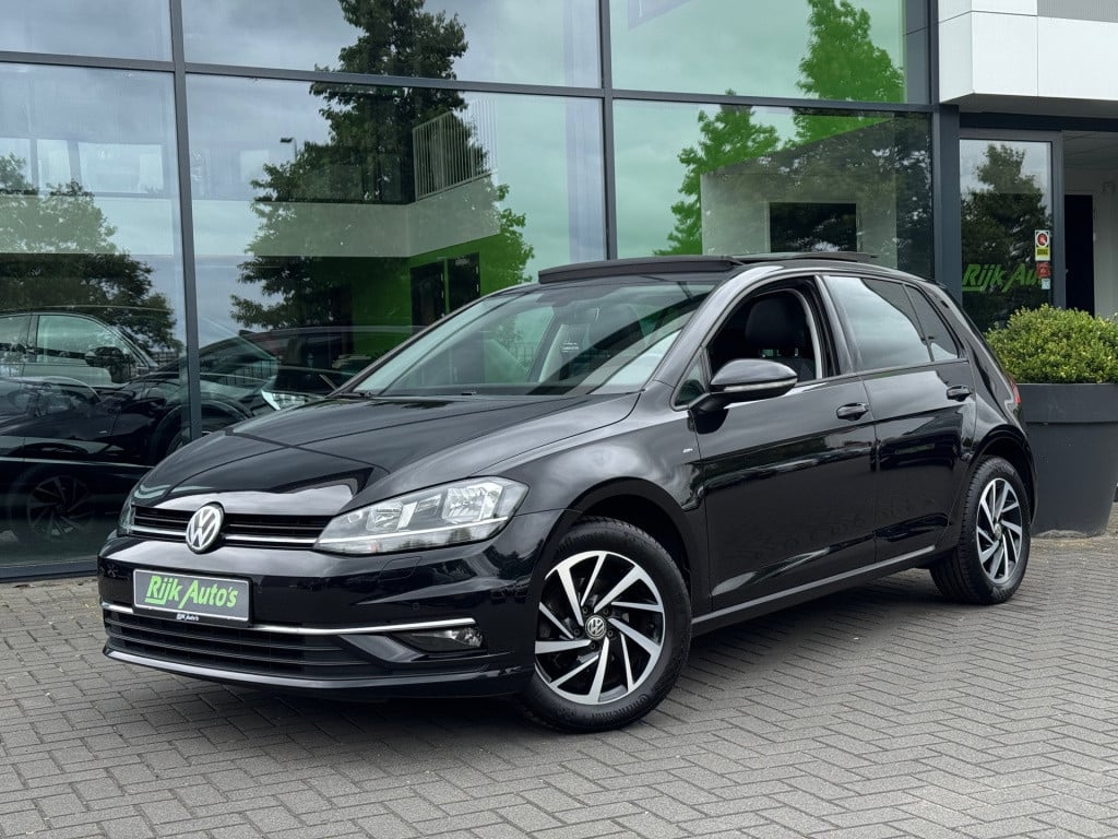 Volkswagen Golf 1.0 tsi highline * panoramadak * stoelverwarming * clima