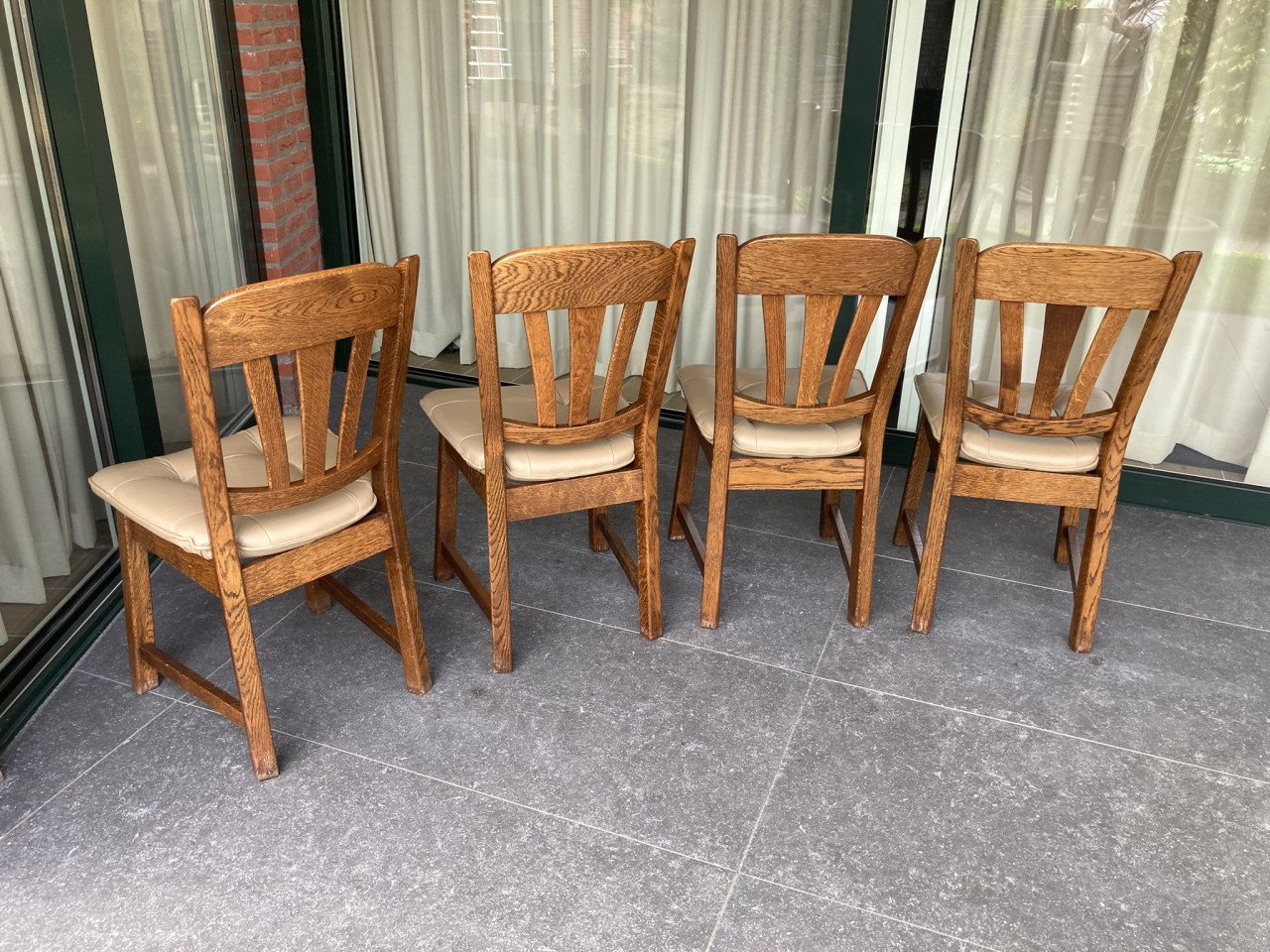 Eetkamer stoelen  ( 4 stuks)