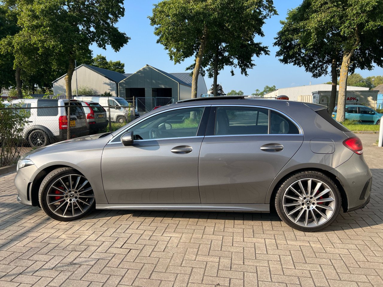 Mercedes-Benz A-Klasse 180d Premium Plus