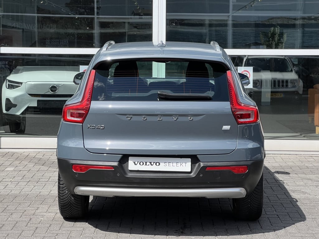 Volvo XC40 t4 211pk recharge plus bright| adap.cruise| leder| trekhaak| cam