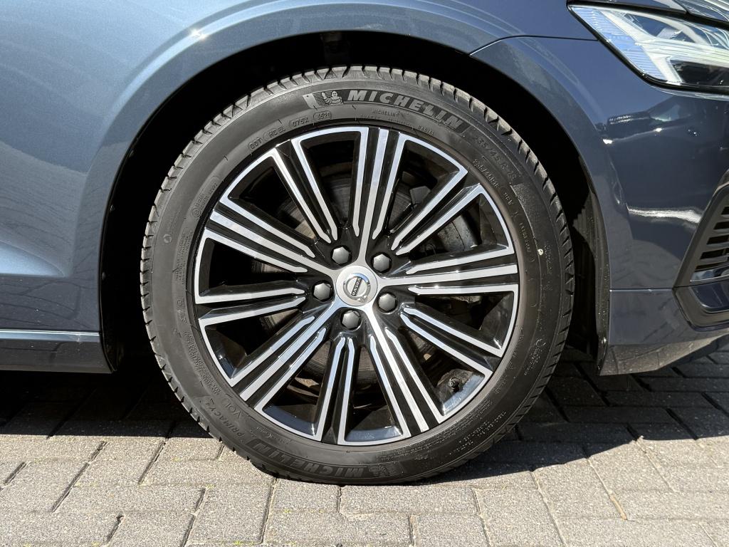 Volvo V60 t6 340pk recharge inscription| full options ! trekhaak