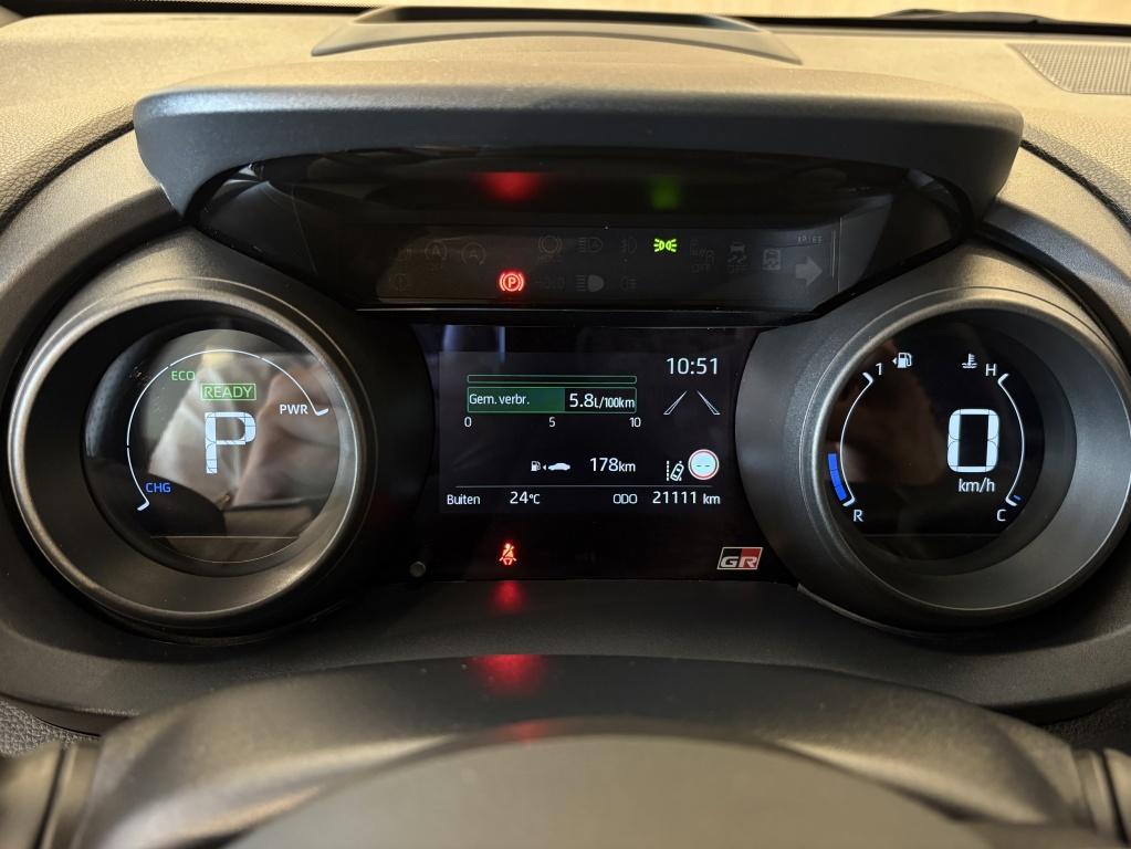 Toyota Yaris 1.5 hybrid gr sport| head-up| stoel.verw| adap.cruise| camera