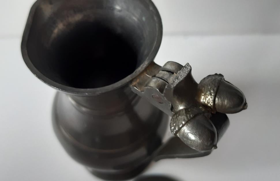 3 kleine tinnen eikel kannetjes