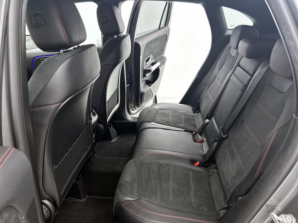 Mercedes-Benz Gla-klasse 200 business solution amg | sfeerverlichting | tre