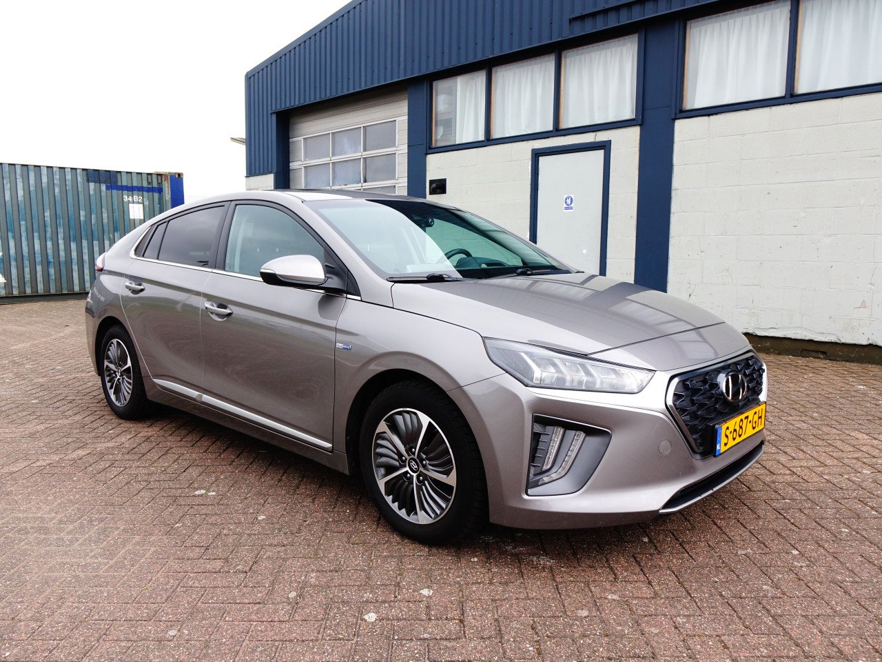 Hyundai Ioniq 1.6 GDI PHEV Premium