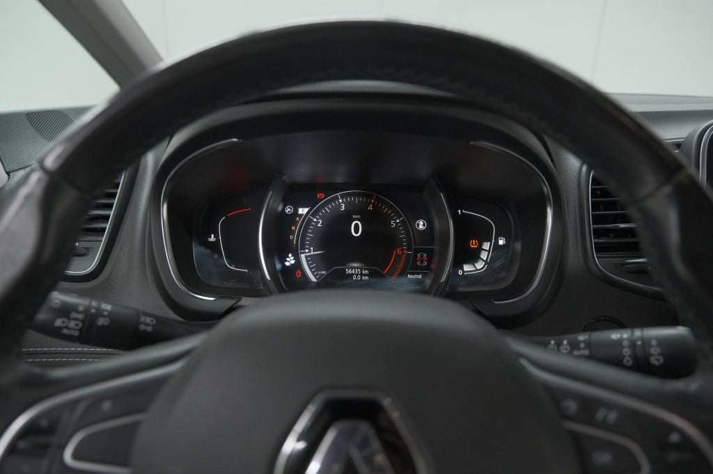 Renault Grand Scenic tce 140 edc limited | 7 zitplaatsen | trekhaak | camer