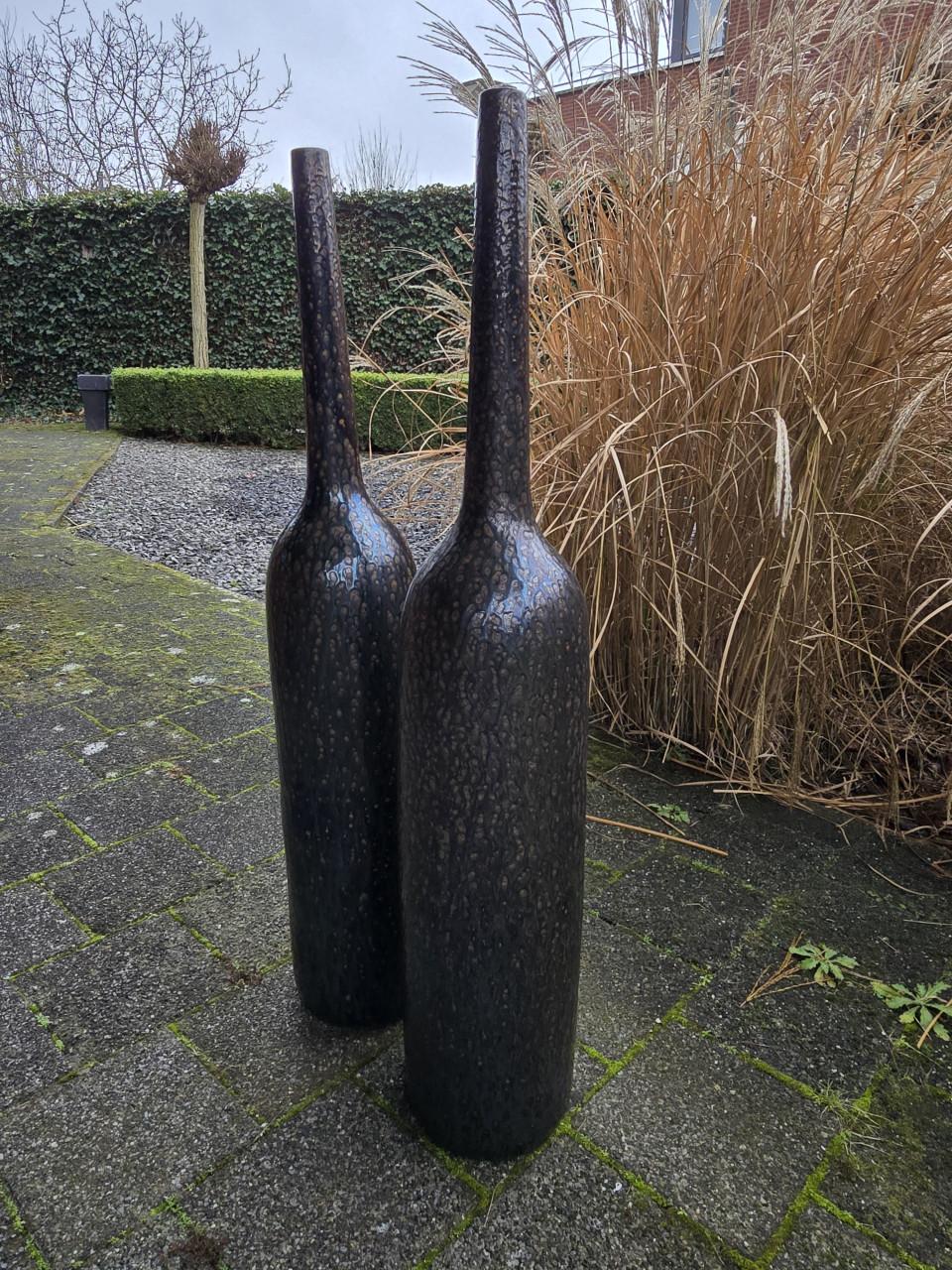 2 grote vazen van keramiek