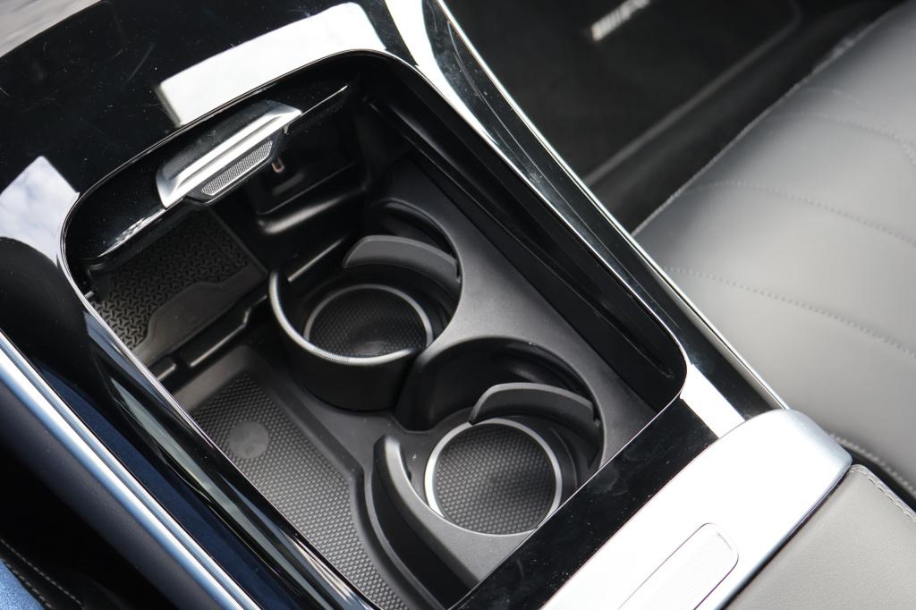 Mercedes-Benz Glc 300e 4matic amg line i nappa i digital light i panoramada