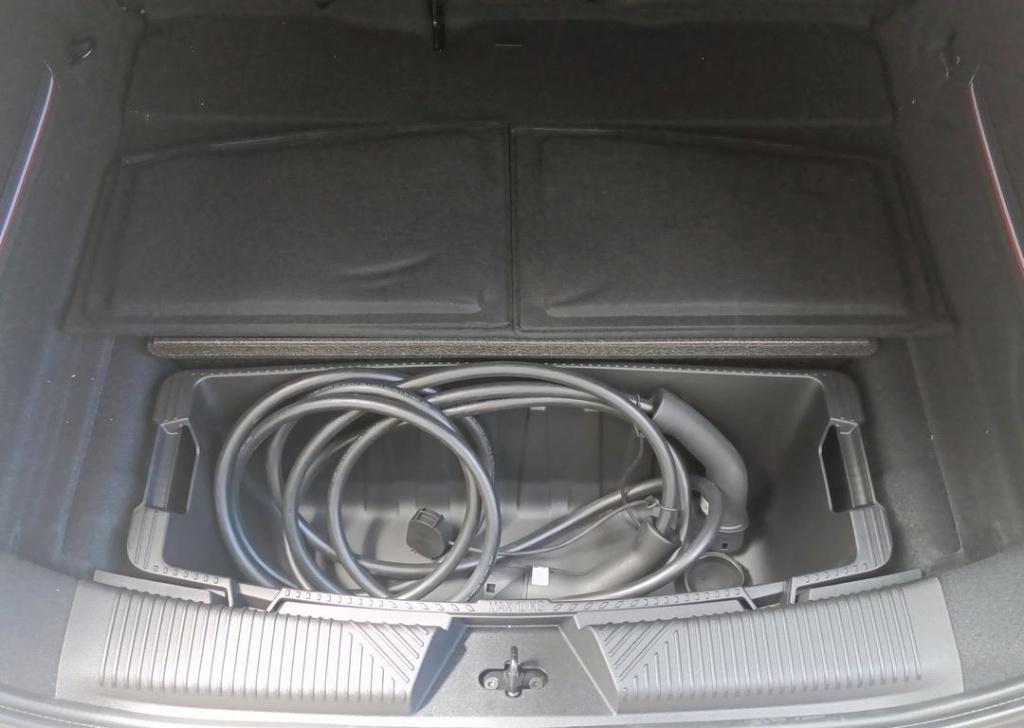 Renault 4 comfort range techno 52 kwh - pack safety & advanced driving assi