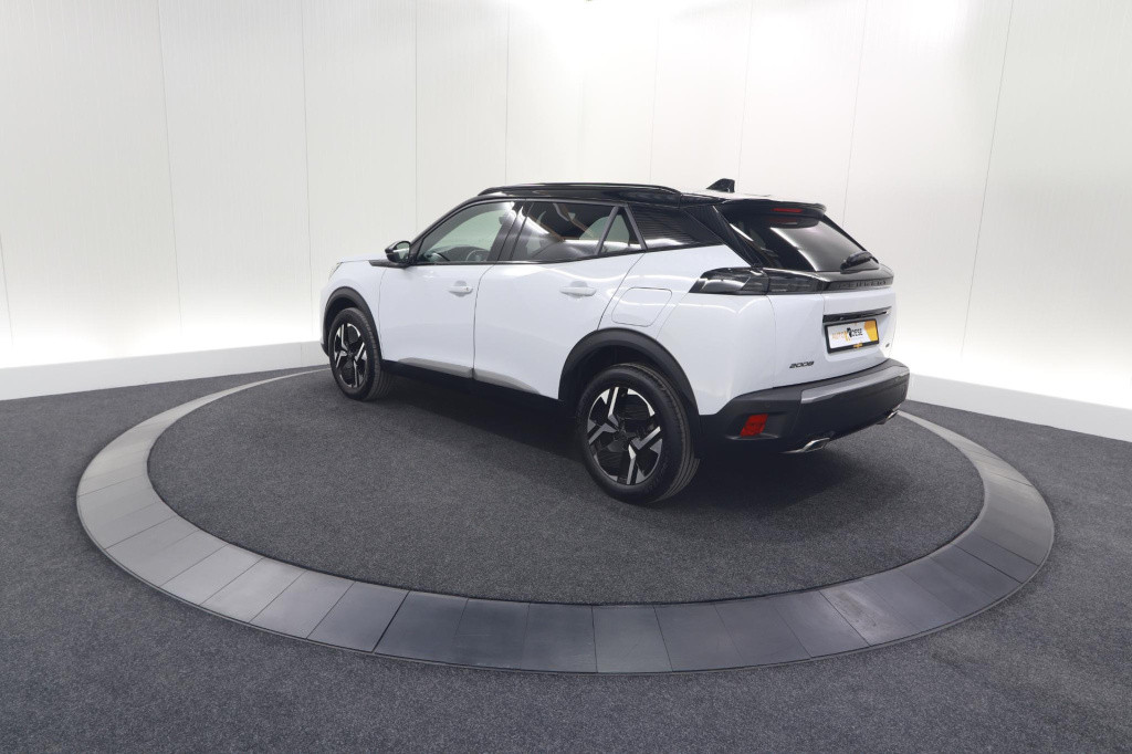 Peugeot 2008 puretech 130 eat8 gt | camera | apple carplay | parkeersensore