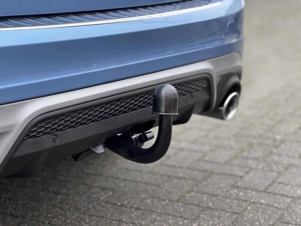 Volvo V60 1.6 t3 r-design nl-auto, automaat incl. trekhaak afneembaar!