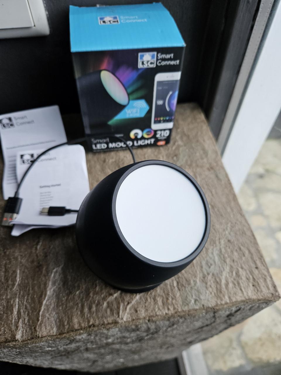 Nieuw LSC smart connect LED moon light, wit en kleurenlicht