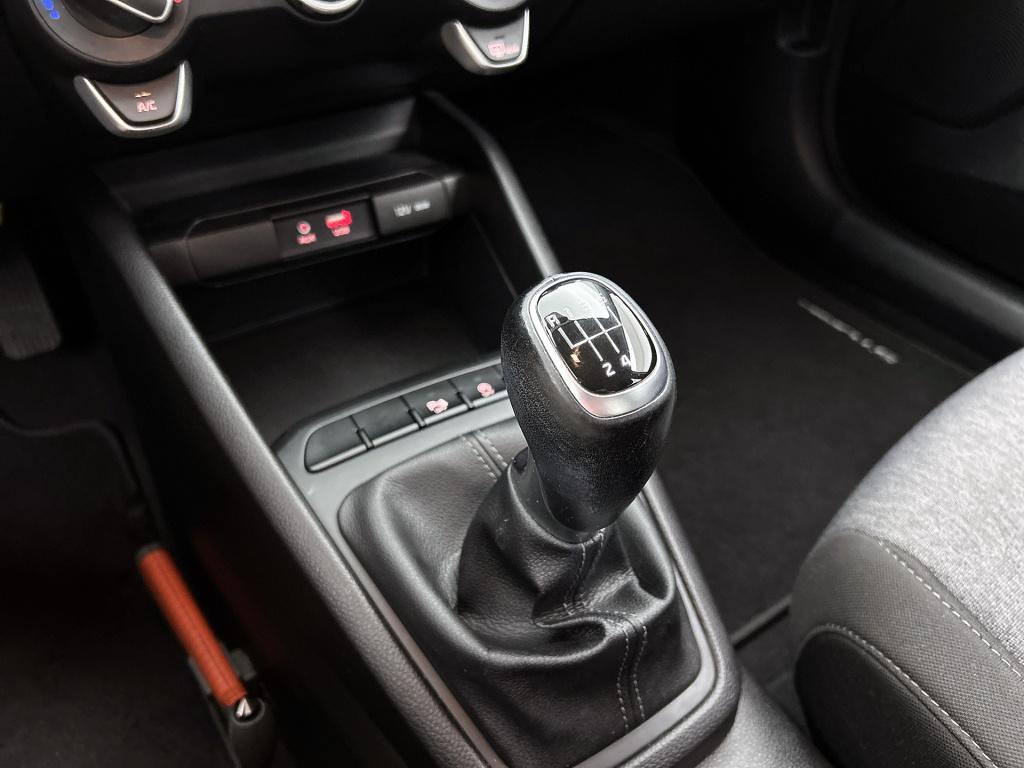 Kia Stonic 1.0 t-gdi dynamicline | licht metalen velgen | parkeercamera